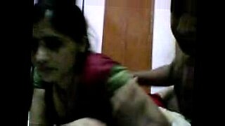 lesbianas-besandose-y-escupiedo-redtube