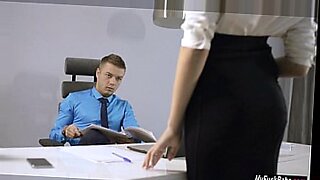 gianna-nicole-secretary-takes-dicktation-xxx