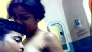 sunny leones pussy licked by poonam pandey