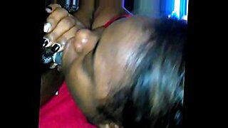 girl crying loudly when 3 negro lund enter in all hole