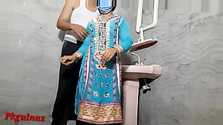 chica-latina-masturbandose-en-vivo