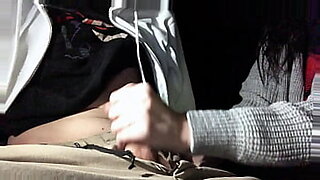 chicas-haciendo-pajas-handjob-gifs