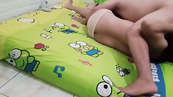 ngentot ibu tiri lagi tidur atau lagi mandi