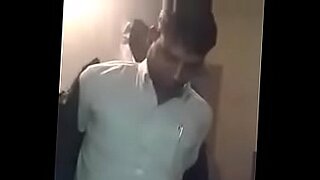 beuatiful girls sex smoll boy with hindi sound