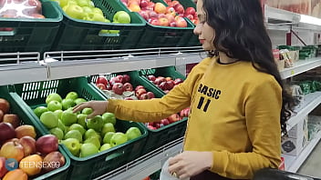 operadora de caixa mercado guanabara rj