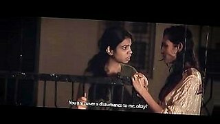 desi thin bhabhi boobs enjoy romance