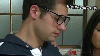 video-de-chica-bailandod-desnuda