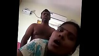 mom son slip hotal room