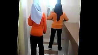 bokep adik kakak ngentot di kamarnya