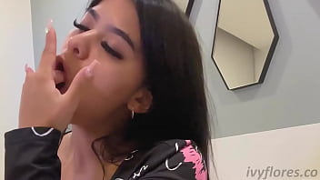 xxx in mia khalifa duck a boyfriend from one sent tape