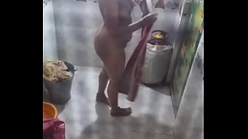 kerala aunties lifting saree for fuck