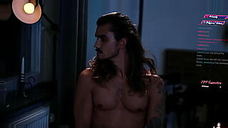 video-chico-cross-masturbandose