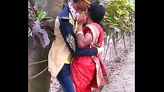 indian desi aunty small boy sex vidieo downloding
